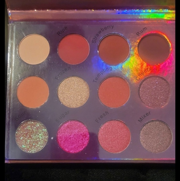 The Beauty Crop Essential Cocktail Palette Book Set - Volume I - Picture 5 of 6